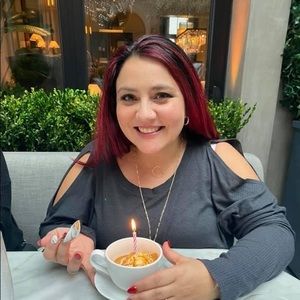 Meet your Posher, Gina